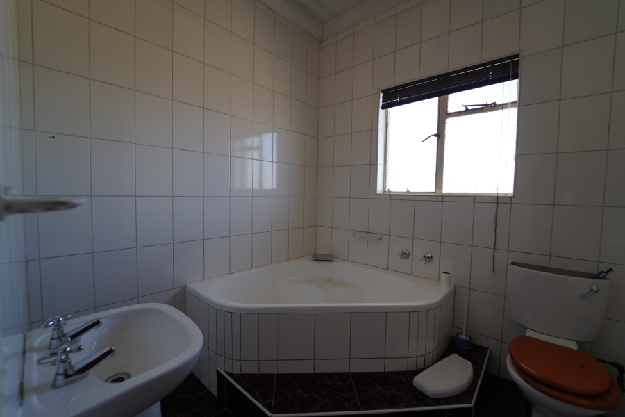 0 Bedroom Property for Sale in Oos Einde Free State